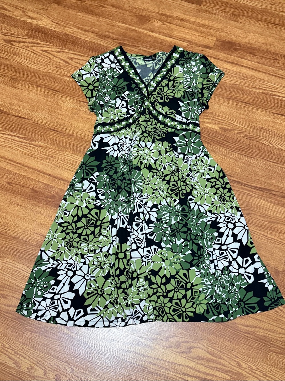 Apt. 9 Dress Size XL